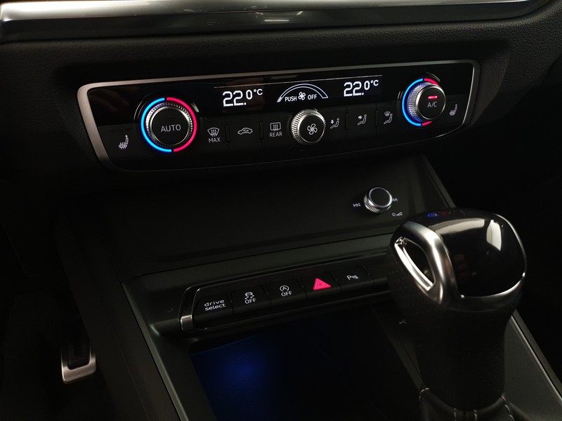 Audi Q3 Sportback 35TDI 150CV S tronic Identity Black