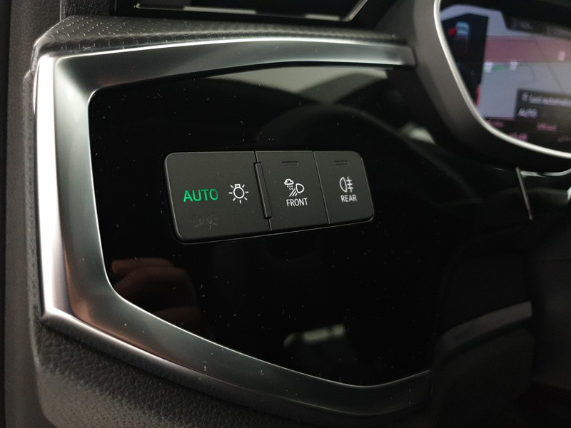 Audi Q3 Sportback 35TDI 150CV S tronic Identity Black