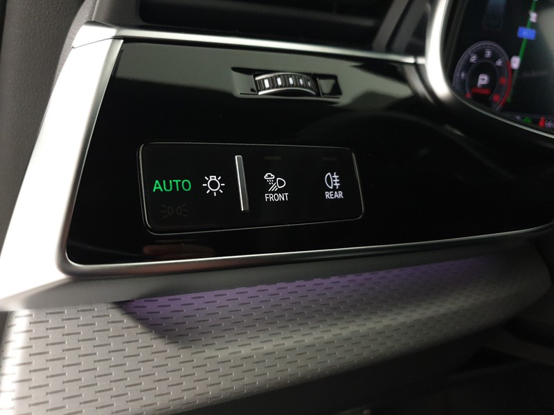 Audi Q7 50TDI 286CV quattro tiptronic S line Edition