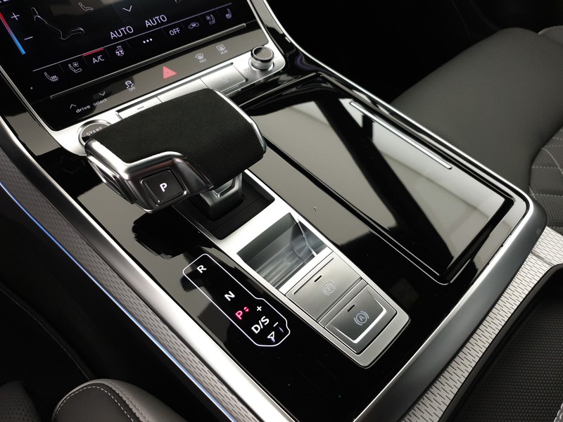 Audi Q7 50TDI 286CV quattro tiptronic S line Edition