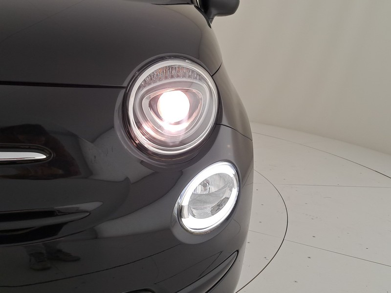 Fiat 500 1.0 hybrid 70cv