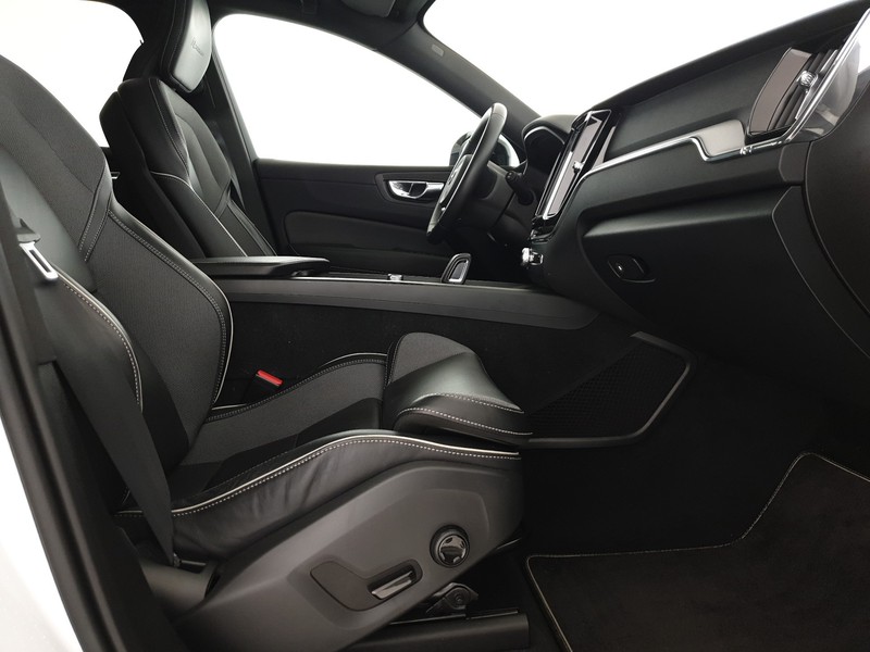 Volvo XC60 2.0 t8 te r-design awd 303cv geartronic my20