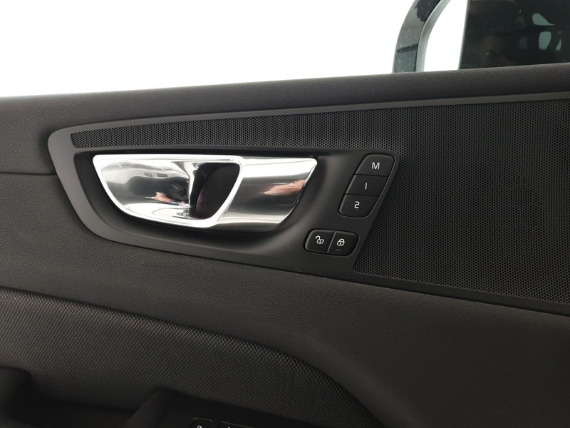 Volvo XC60 2.0 t8 te r-design awd 303cv geartronic my20