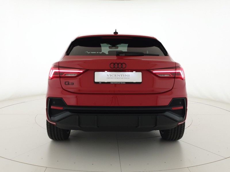 Audi Q3 Sportback 35TDI 150CV S tronic Identity Black