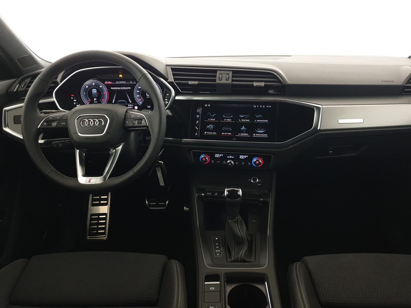 Audi Q3 Sportback 35TDI 150CV S tronic Identity Black