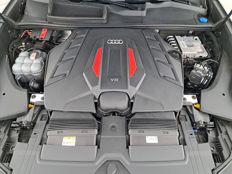 Audi SQ8 s4.0 tfsi quattro tiptronic
