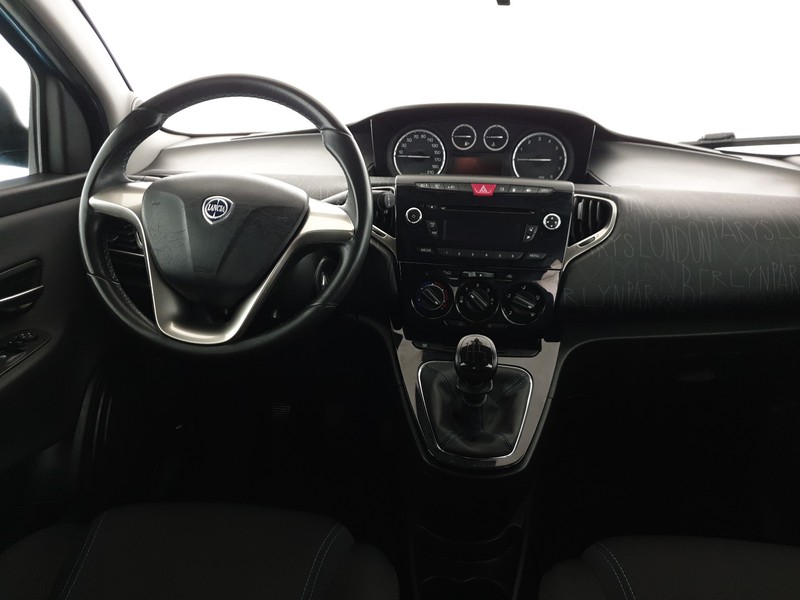 Lancia Ypsilon 0.9 t.air elefantino ecochic metano 80cv