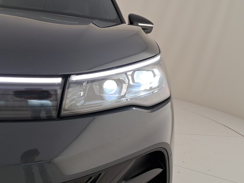 Volkswagen Tiguan 2.0 tdi r-line 4motion 193cv dsg