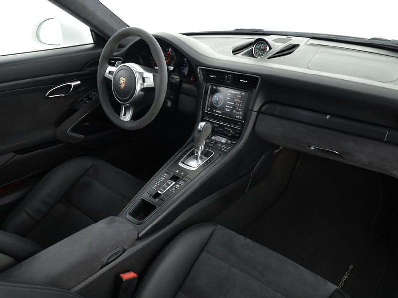 Porsche 911 coupe 3.8 carrera 4 gts pdk