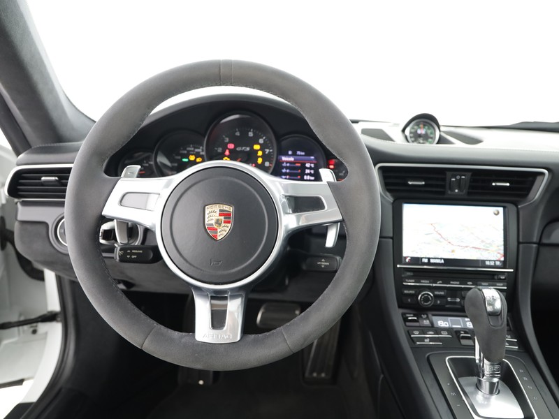 Porsche 911 coupe 3.8 carrera 4 gts pdk