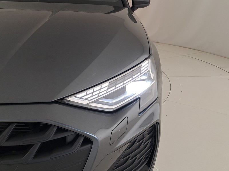 Audi A3 sportback 35 2.0 tdi s line edition s-tronic