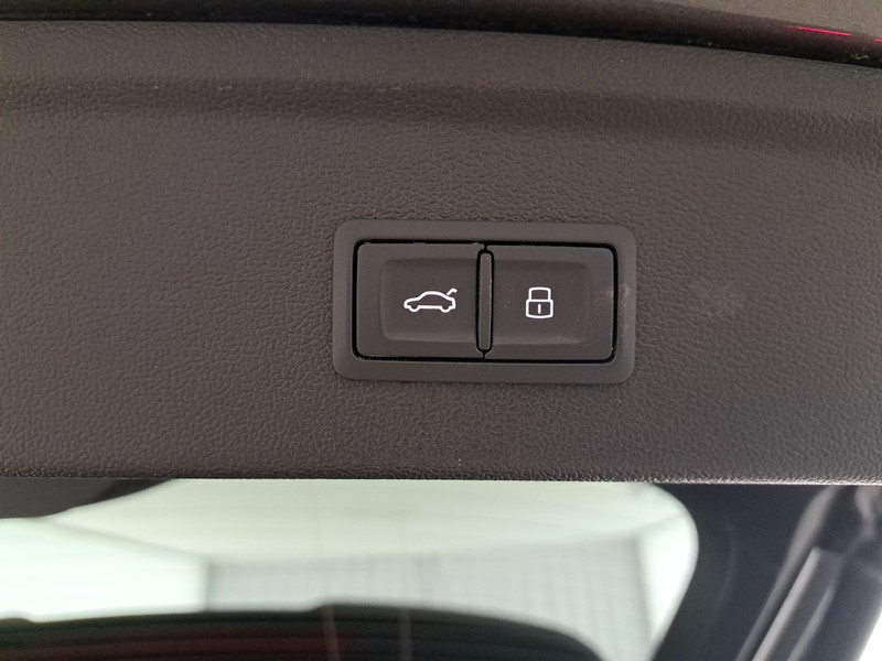 Audi A3 sportback 35 2.0 tdi s line edition s-tronic