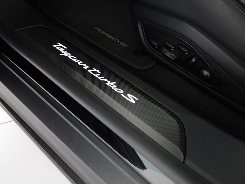 Porsche Taycan turbo s 5p.ti