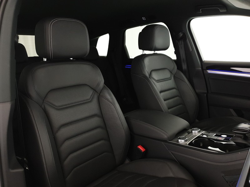 Volkswagen Touareg 3.0 v6 tdi elegance r-line exterior pack 286cv tiptronic