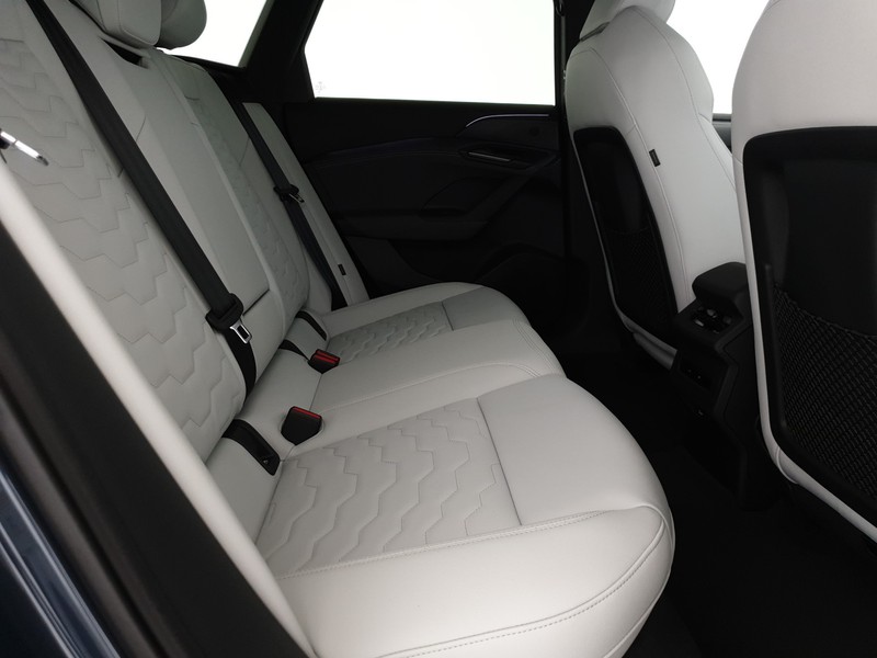 Audi A6 e-tron Avant 428CV quattro S line Edition
