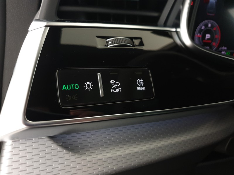 Audi Q8 50TDI 286CV quattro tiptronic S line Edition