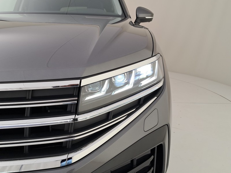 Volkswagen Touareg 3.0 v6 tdi scr elegance 231cv auto