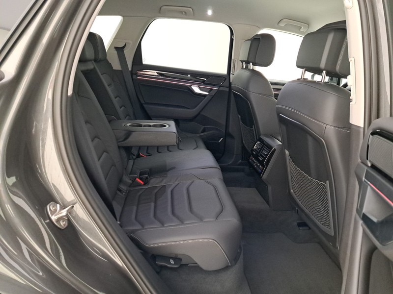 Volkswagen Touareg 3.0 v6 tdi scr elegance 231cv auto