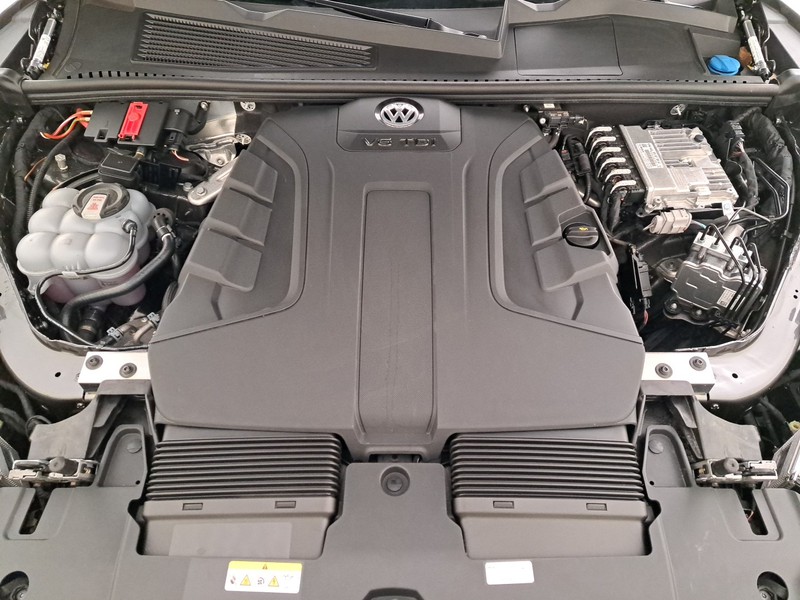 Volkswagen Touareg 3.0 v6 tdi scr elegance 231cv auto