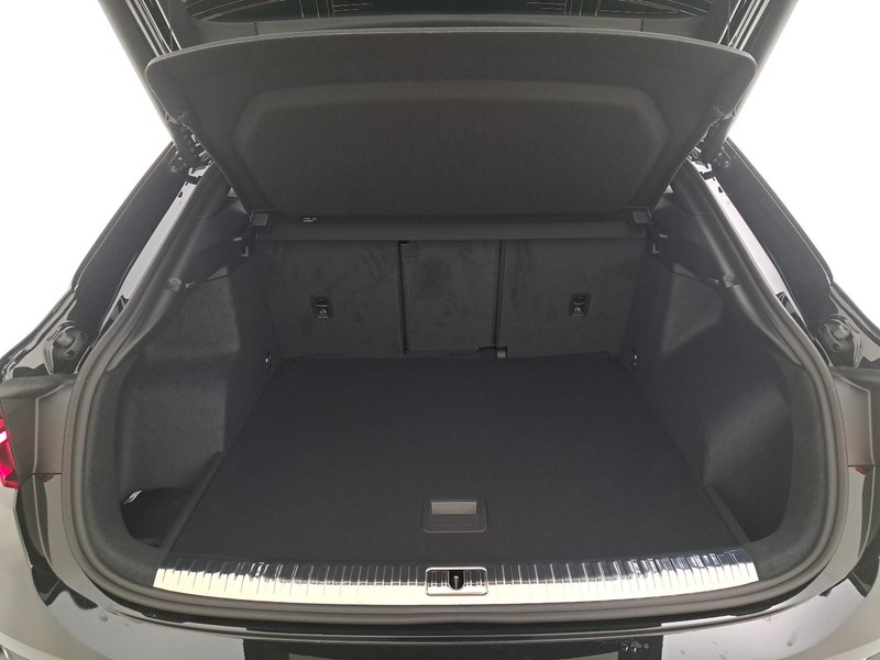Audi Q3 sportback 35 2.0 tdi s line edition s-tronic