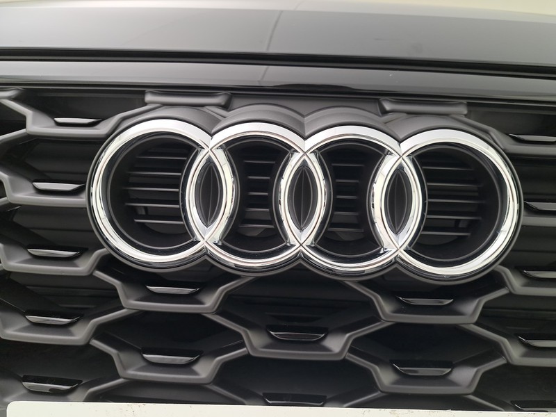 Audi Q3 sportback 35 2.0 tdi s line edition s-tronic