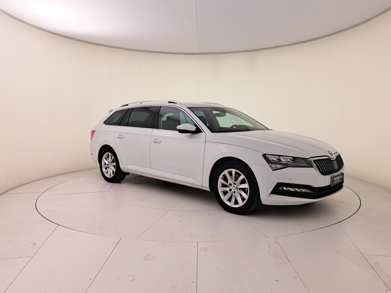 Skoda Superb wagon 2.0 tdi evo executive 150cv dsg