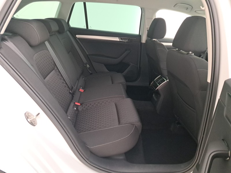 Skoda Superb wagon 2.0 tdi evo executive 150cv dsg