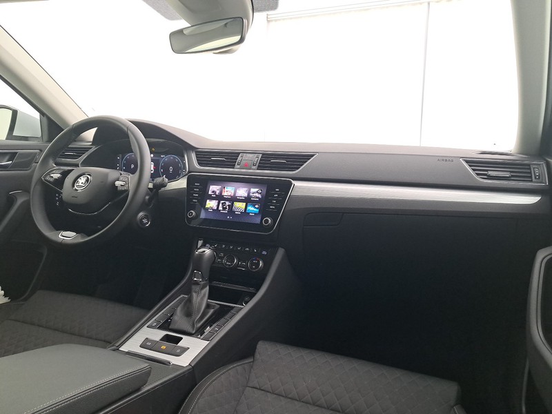 Skoda Superb wagon 2.0 tdi evo executive 150cv dsg