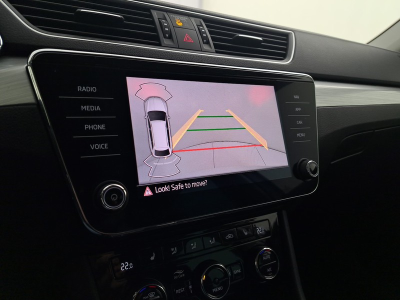 Skoda Superb wagon 2.0 tdi evo executive 150cv dsg