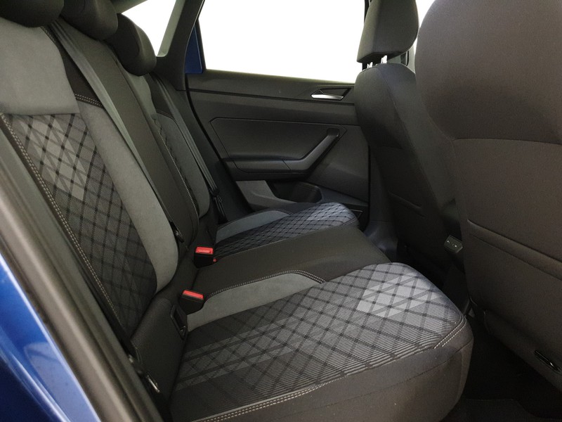 Volkswagen Taigo 1.0 tsi r-line 110cv