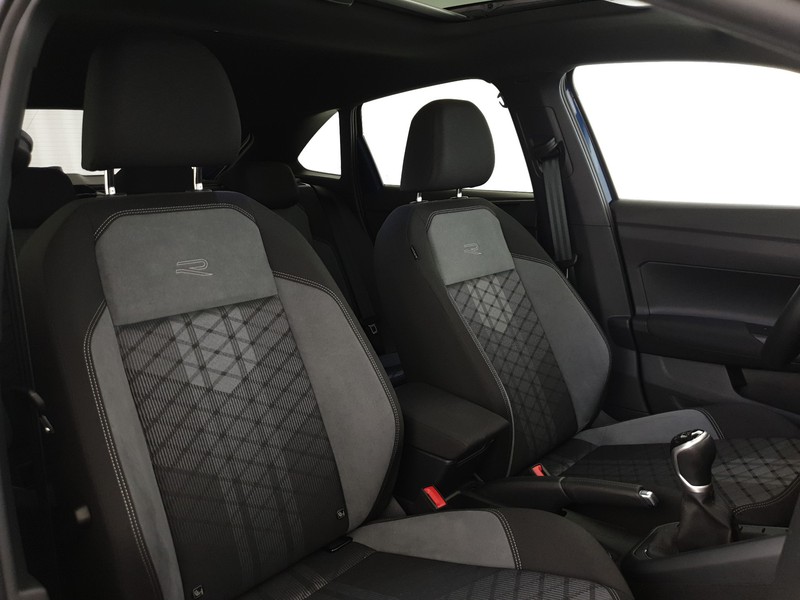 Volkswagen Taigo 1.0 tsi r-line 110cv