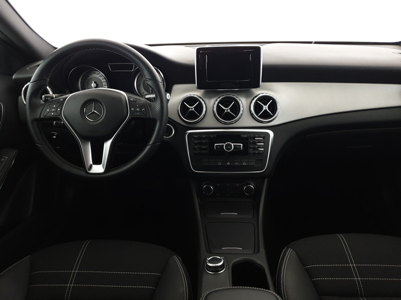 Mercedes-Benz GLA 200 d (cdi) executive auto