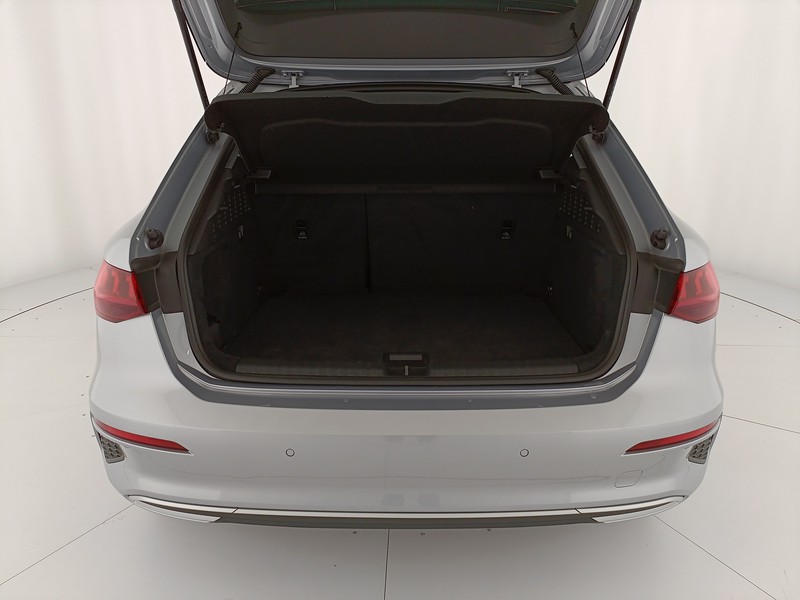 Audi A3 sportback 30 1.0 tfsi business advanced