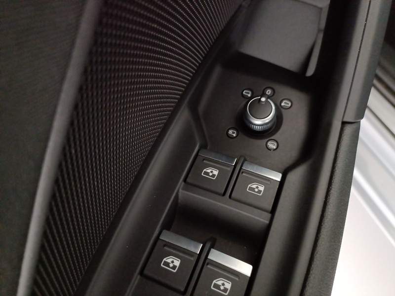 Audi A3 sportback 30 1.0 tfsi business advanced