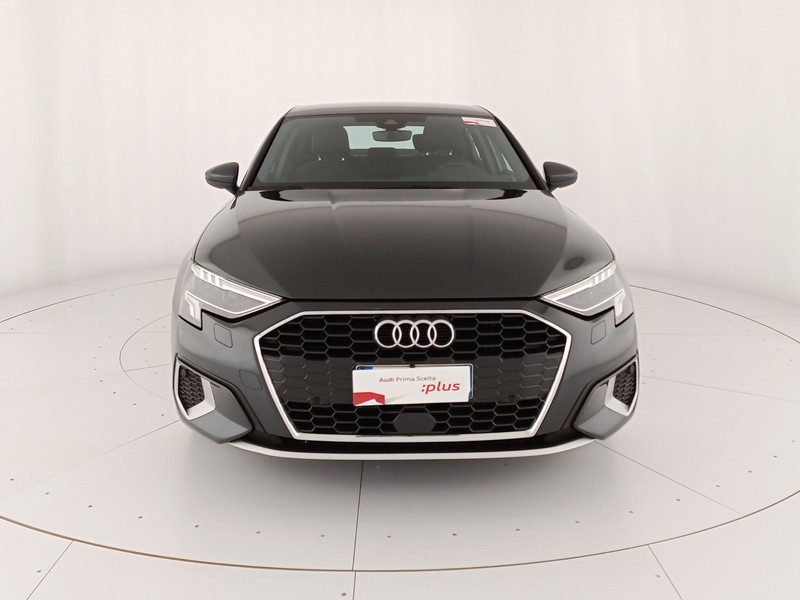 Audi A3 sedan 30 1.0 tfsi business advanced