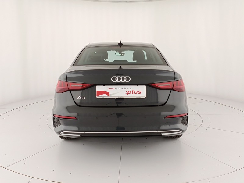Audi A3 sedan 30 1.0 tfsi business advanced