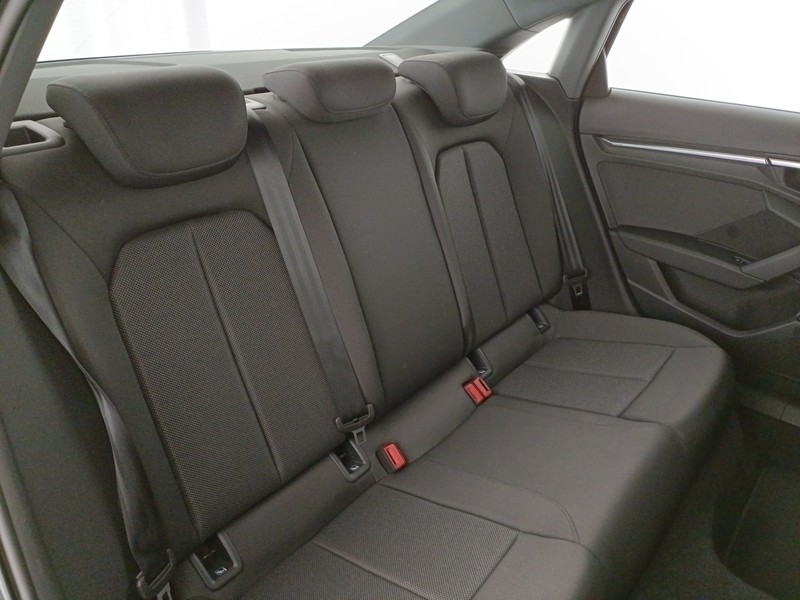 Audi A3 sedan 30 1.0 tfsi business advanced