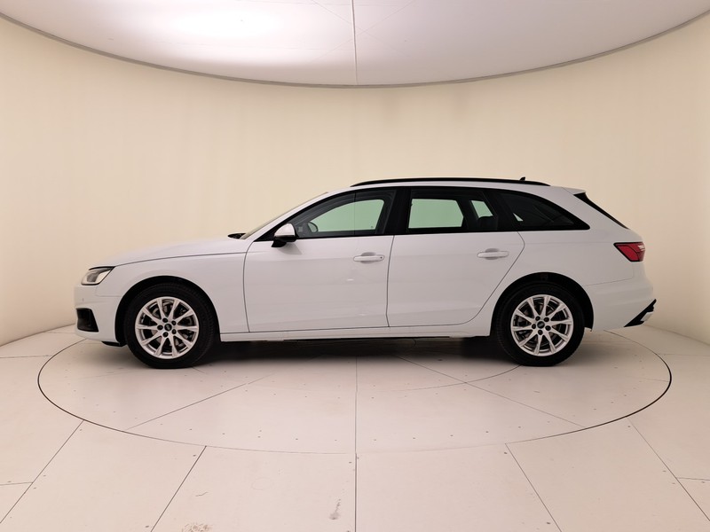 Audi A4 avant 30 2.0 tdi mhev business 136cv s-tronic