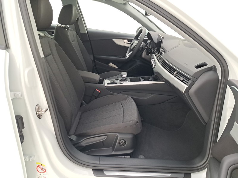 Audi A4 avant 30 2.0 tdi mhev business 136cv s-tronic