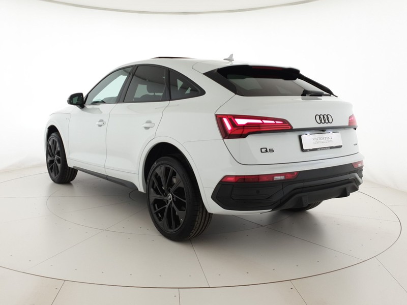 Audi Q5 Sportback 40TDI 204CV quattro Str Identity Black