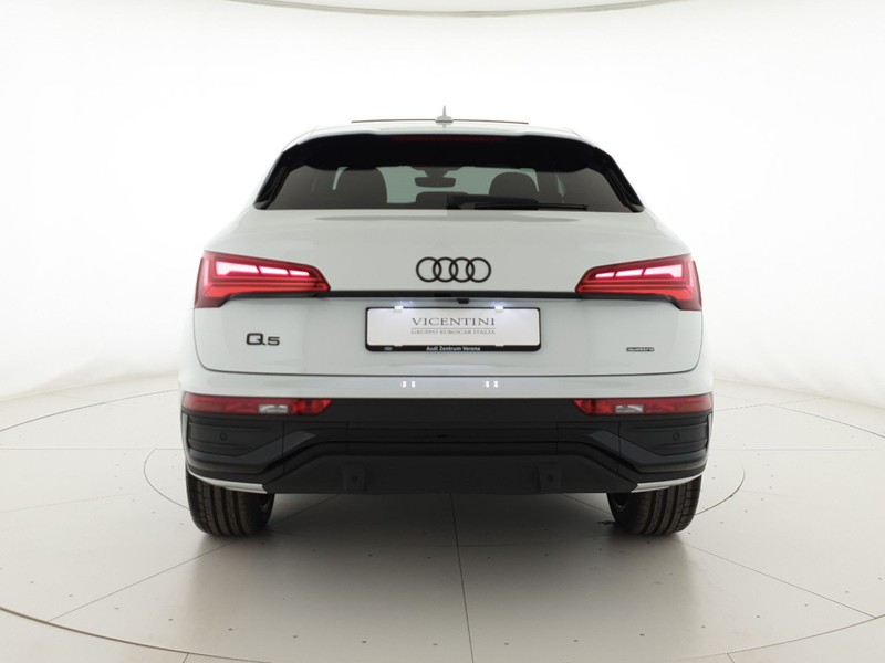 Audi Q5 Sportback 40TDI 204CV quattro Str Identity Black