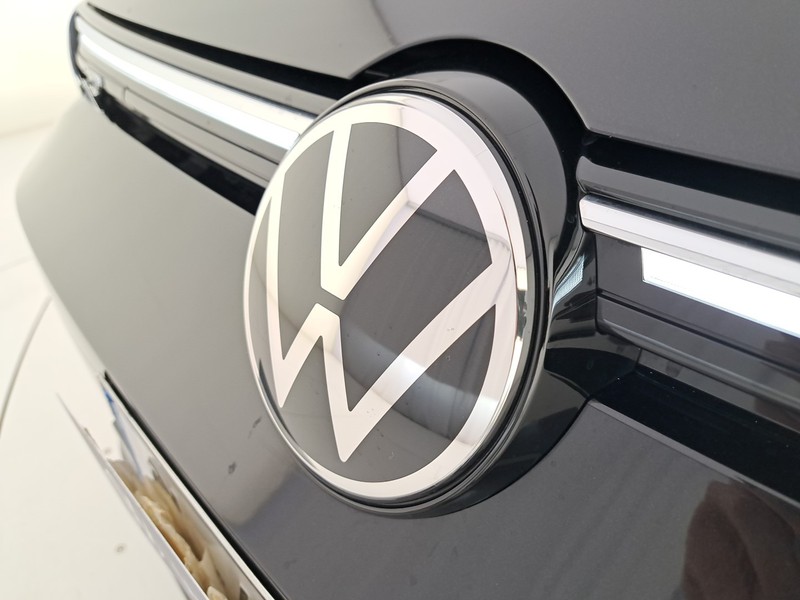 Volkswagen Golf 1.5 tsi evo r-line 130cv