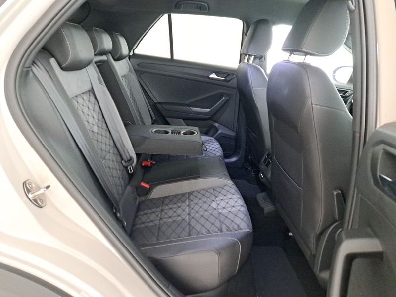 Volkswagen T-Roc 1.5 tsi r-line