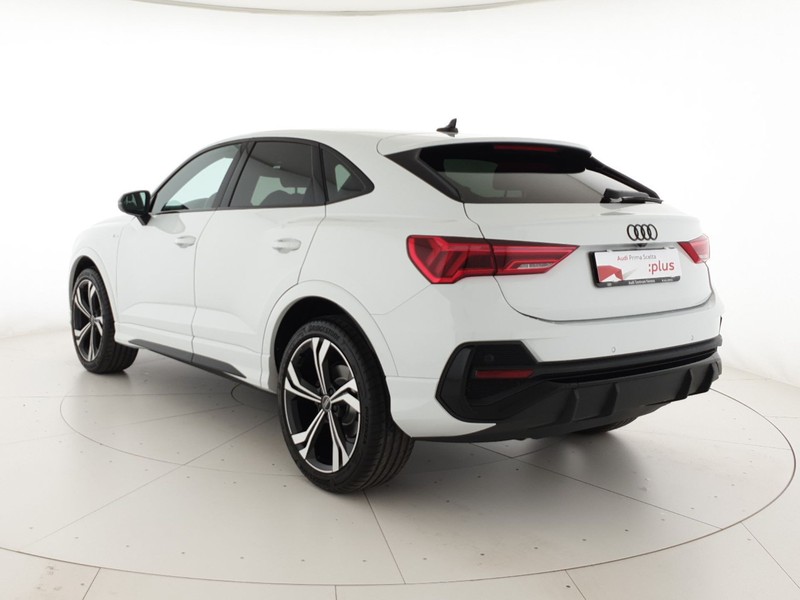 Audi Q3 Sportback 35TDI 150CV S tronic Identity Black