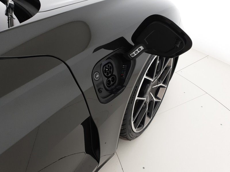 Audi RS e-tron GT 925CV Performance Exclusive Edition