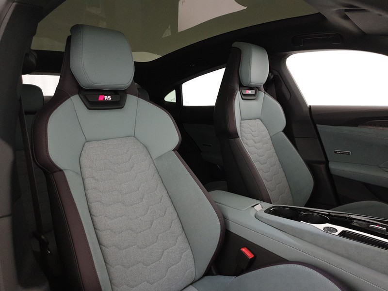 Audi RS e-tron GT 925CV Performance Exclusive Edition