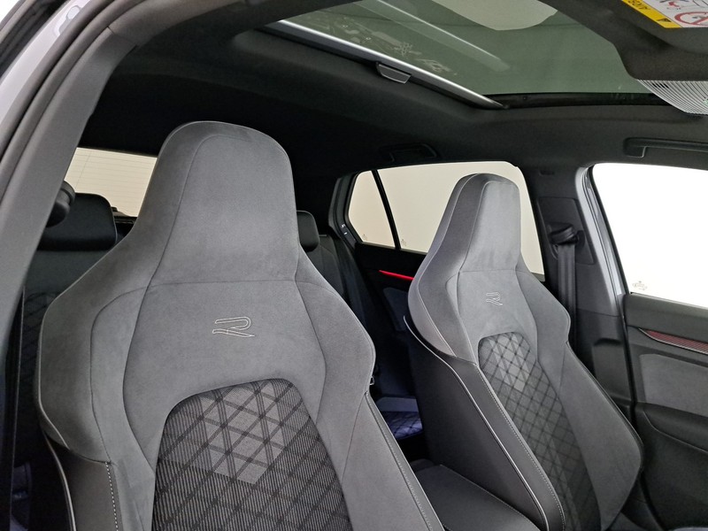 Volkswagen Golf 1.5 etsi evo r-line 150cv dsg