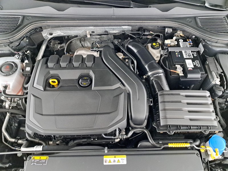 Volkswagen Golf 1.5 etsi evo r-line 150cv dsg