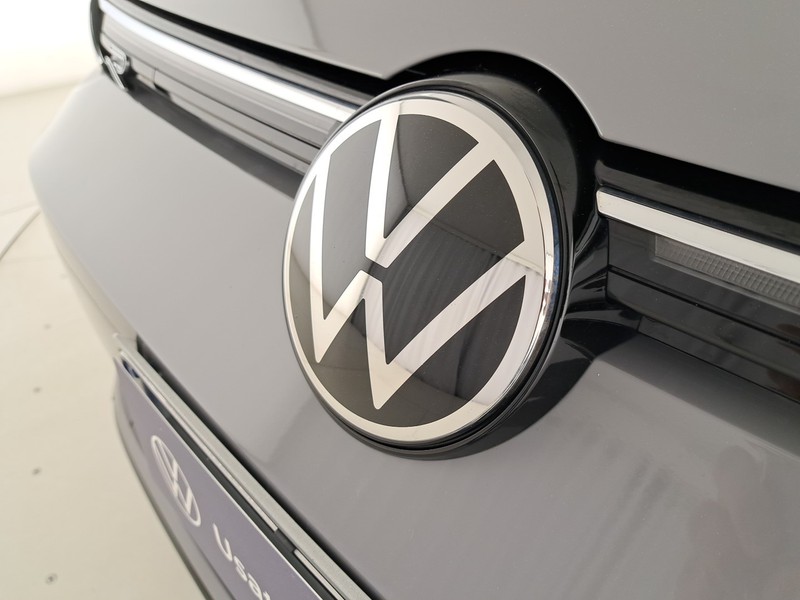 Volkswagen Golf 1.5 etsi evo r-line 150cv dsg
