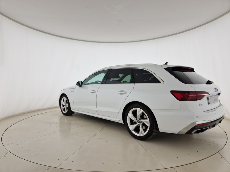 Audi A4 avant 30 2.0 tdi mhev s line edition 136cv s-tronic